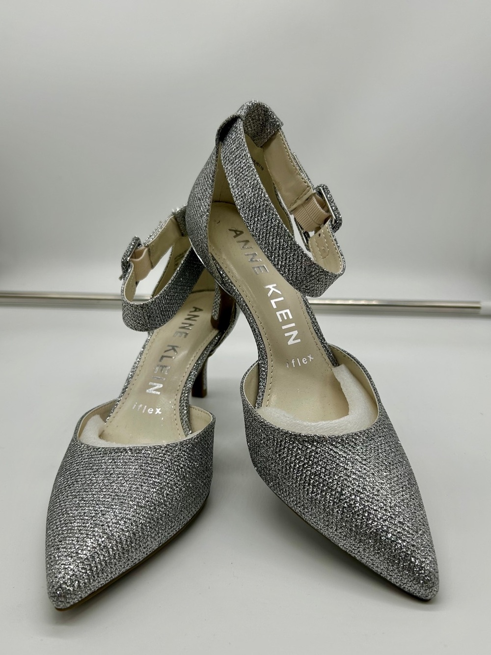 NEW Anne Klein Fabulist iFlex Silver Glitter Pumps β Size 7